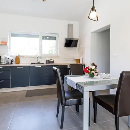 1-bedroom